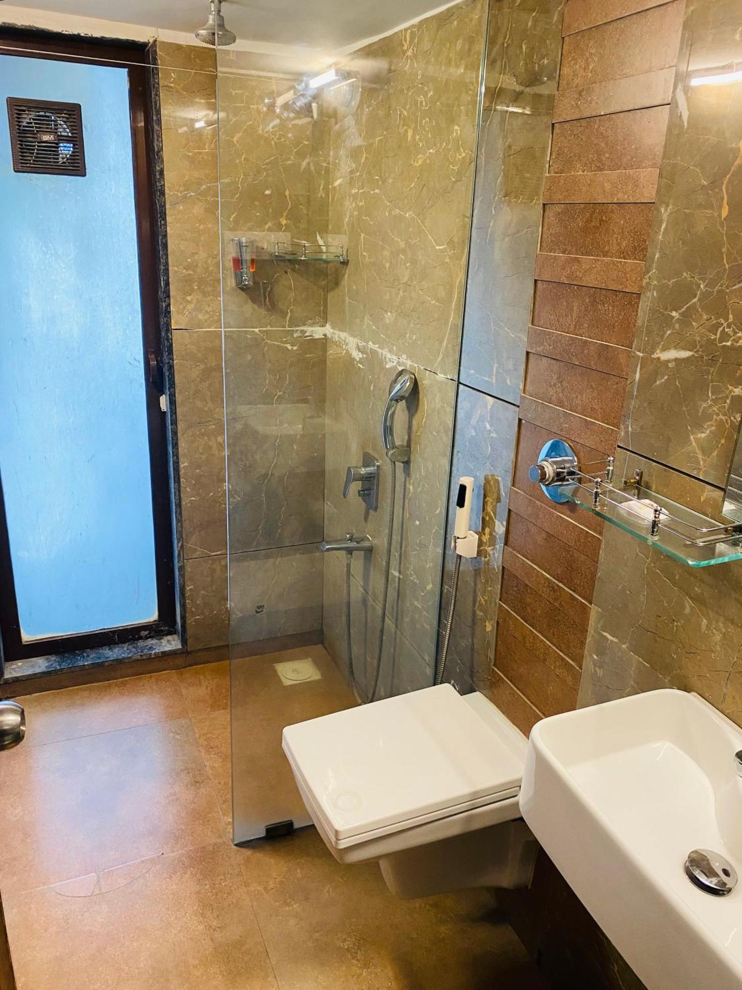 House Luxury Santacruz East, Apartment *